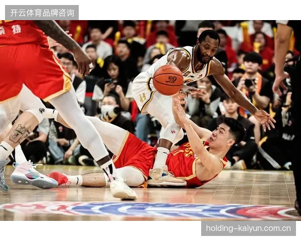 浙江广厦核心内外线组合被压制，高强度防守暴露了球队战术体系的脆弱性
